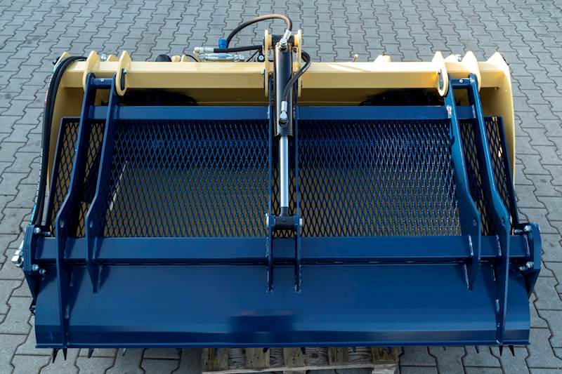 Szufla ślimakowa do zadawania paszy z frezem 1.8m