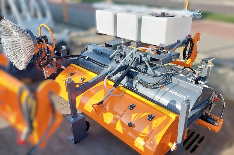 Zamiatarka szczotkowa 1,8m TANK BRUSH HYDRO