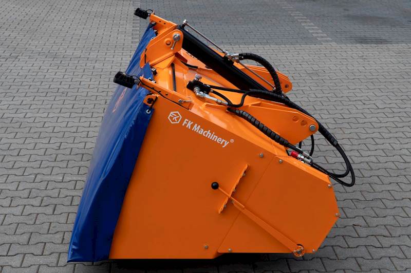 Posypywarka piasku SAND MASTER 2,2m