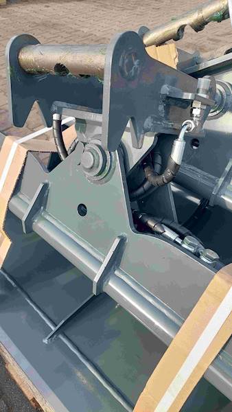 Łyżka skarpowa hydrauliczna 1000mm 1,9-2,6T MS01