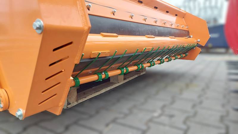 Posypywarka piasku SAND MASTER 2,0m