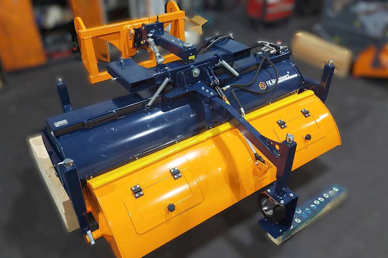 Zamiatarka szczotkowa 1,8m TANK