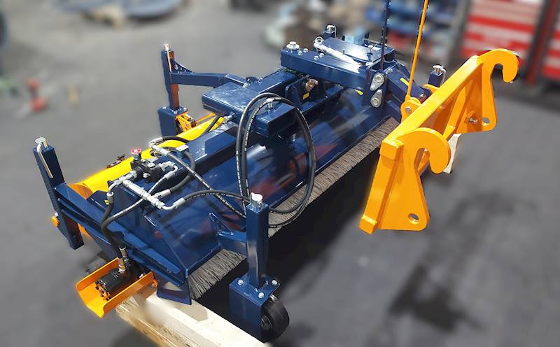 Zamiatarka szczotkowa 1,8m TANK