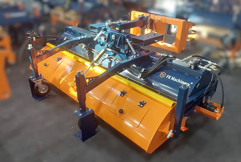 Zamiatarka szczotkowa 2,3m TANK