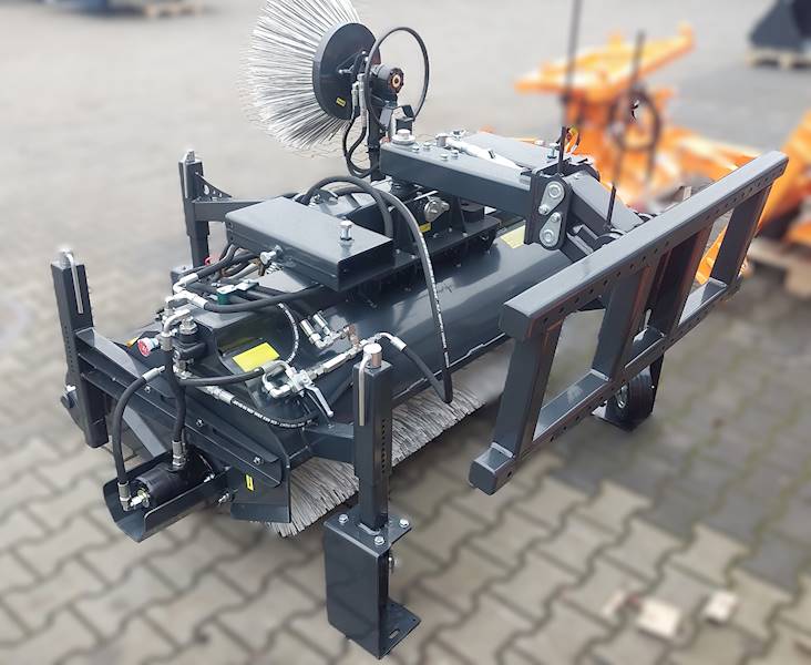 Zamiatarka szczotkowa 1,2m MINI TANK BRUSH