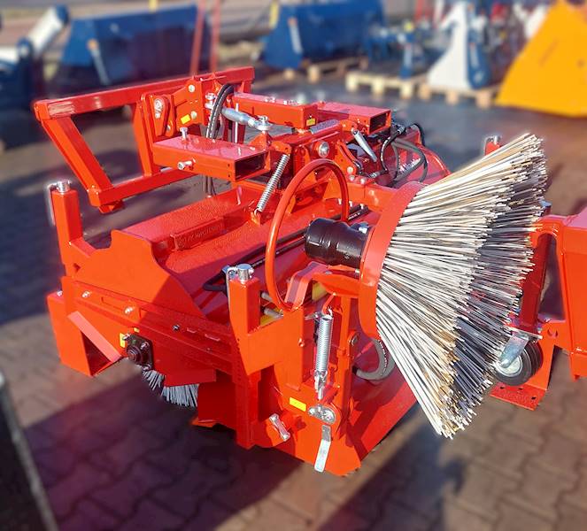 Zamiatarka szczotkowa 1,5m MINI TANK BRUSH