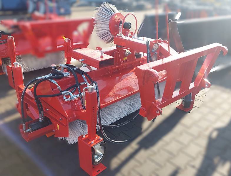 Zamiatarka szczotkowa 1,5m MINI TANK BRUSH