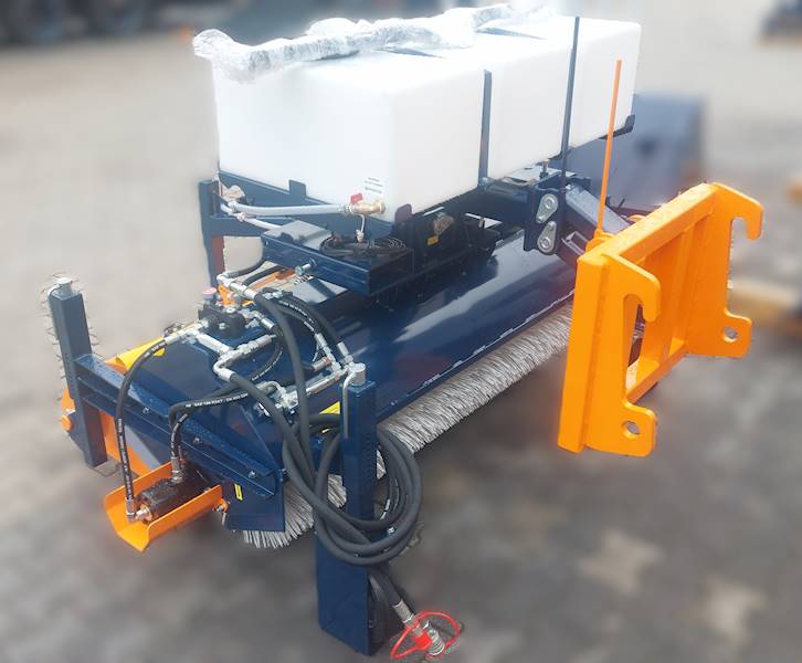 Zamiatarka szczotkowa 1,5m MINI TANK BRUSH HYDRO