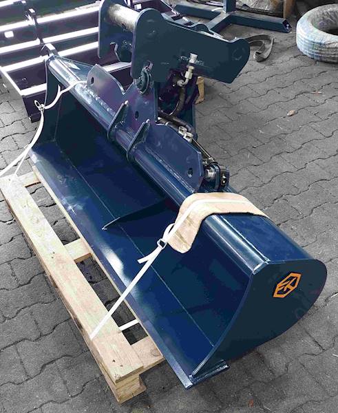 Łyżka skarpowa hydrauliczna 1500mm 2,6-3,5T MS03