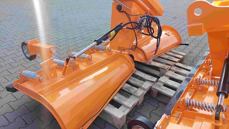 Pług śnieżny łamany standardowy 2.6m EURO/TUZ II