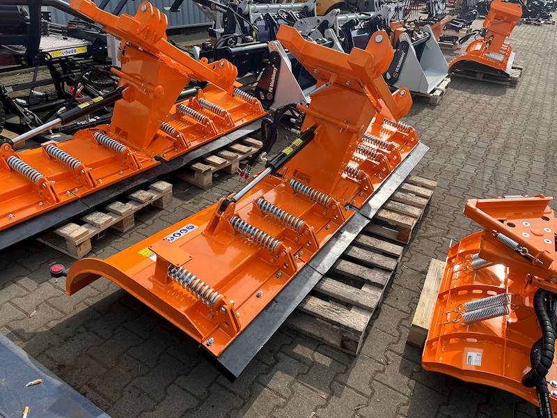 Pług śnieżny łamany standardowy 2.9m EURO/TUZ II