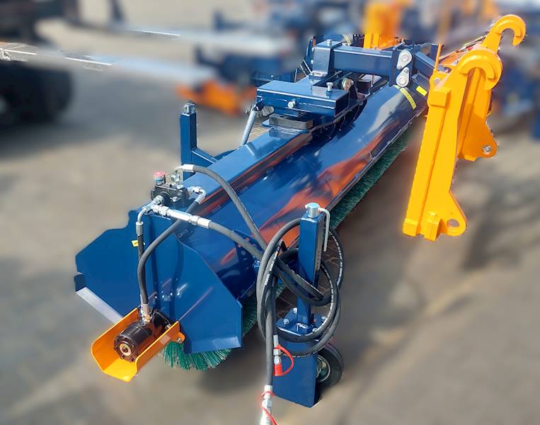 Zamiatarka szczotkowa 2,8m BASIC