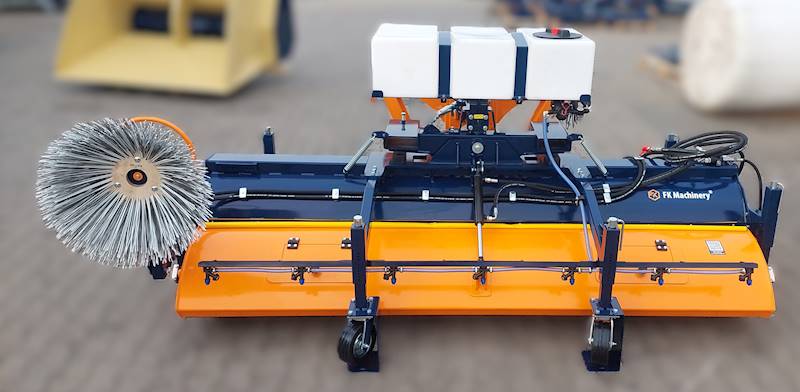 Zamiatarka szczotkowa 2,8m TANK BRUSH HYDRO