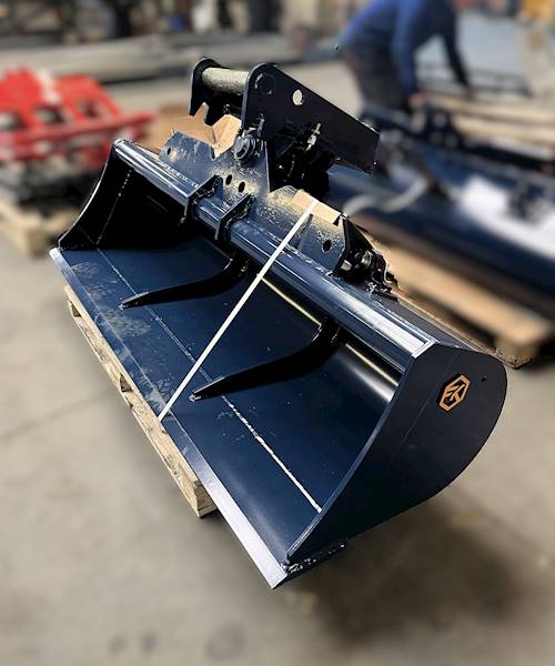 Łyżka skarpowa hydrauliczna 1800mm 8-10T MS08