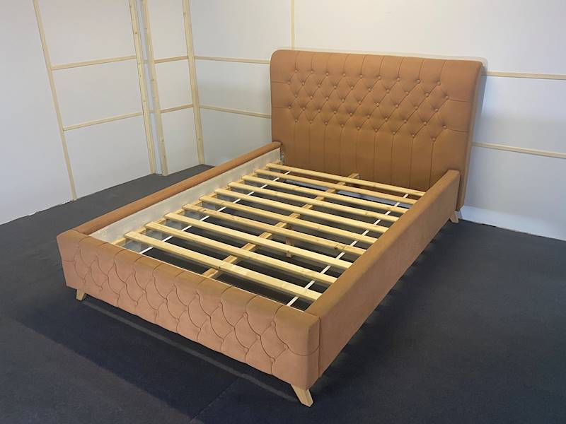 ŁÓŻKO TAPICEROWANE 140X200 CHESTERFIELD