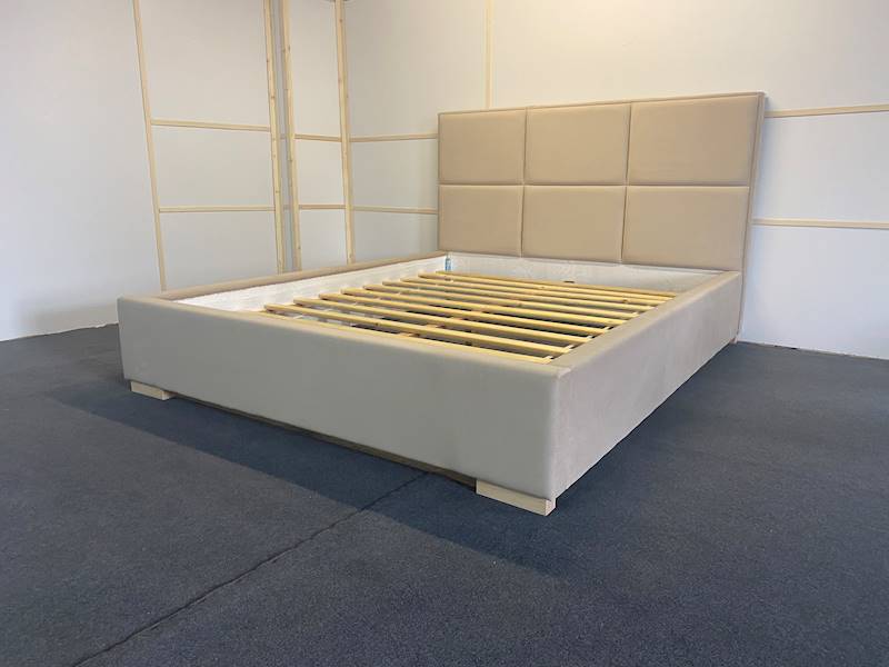 ŁÓŻKO TAPICEROWANE 160X200 BEŻOWE ZAMSZ