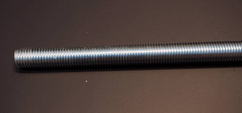 pręty  gwint. m45x1000 DIN 975 8.8 zn