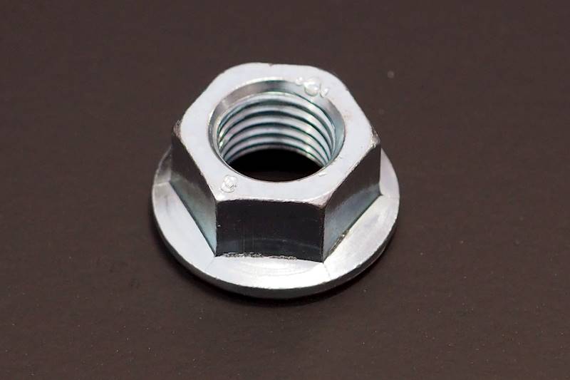 nak. kołn. m16 DIN 6923/8 zn molet