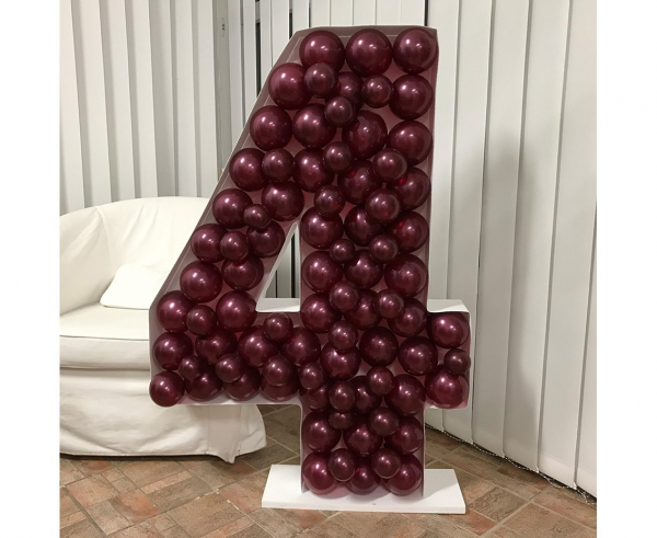Szablon do wypełniania balonami cyfra 4 - styropian + tektura falista 120 cm wysokości