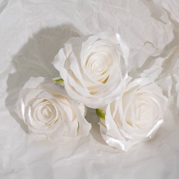 Róża mydlana z błyszczącym wykończeniem 25szt