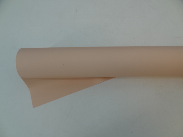 Folia florystyczna beżowa brzoskwiniowa 50cmx8m Sysz-c09