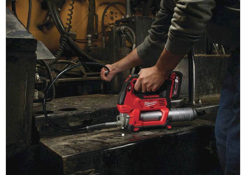 Smarownica 18V Milwaukee M18GG-201C