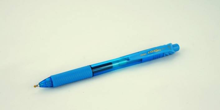 PIÓRO KULK. PENTEL BL107 BŁĘKITNY