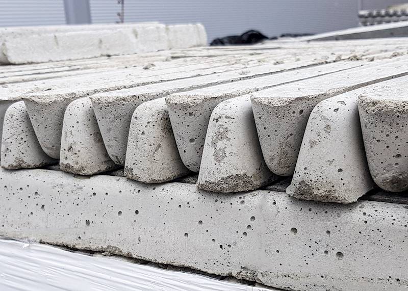 LISTWA BETONOWA DYSTANS POD ZBROJENIA 35/500 MM