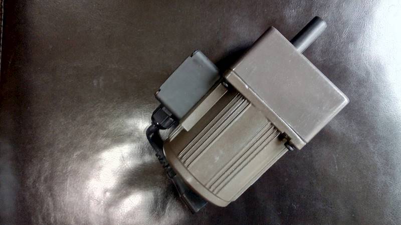 EWM Motoreduktor do peletu 80JB180G10+YN80-25W    