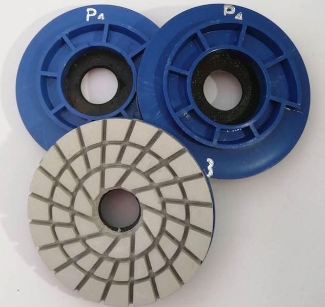 SEGMENT SZLIFIERSKI NA UCHWYCIE P4 130 MM (4 ZMIANOWE)