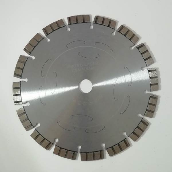 PIŁA 230 MM LASER