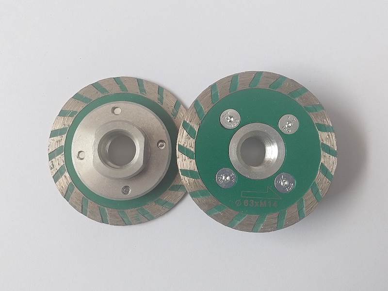 piła 76 mm sculptor z M14.