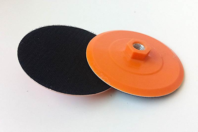 Uchwyt plastik 130 M14 