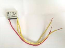 Kondensator MKT      0,1uF 250V+R 3p przeciwzakłóc