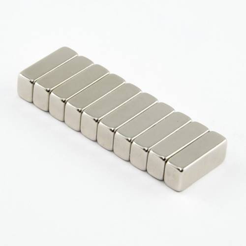 Magnes neodym. prostokąt 20x8x6