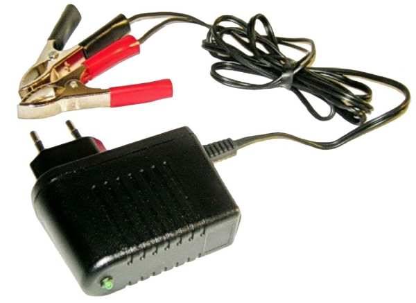 Ładowarka do aku. żel. 12V (14,4V 2A) Biaks