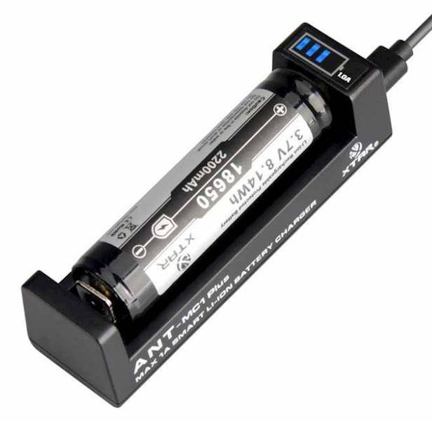 Ładowarka do akumulatorów 18650 MC1+ Xtar usb