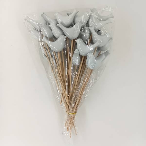 Ptaszek szary na piku