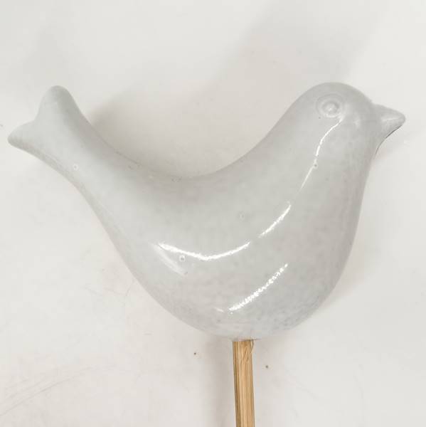 Ptaszek szary na piku