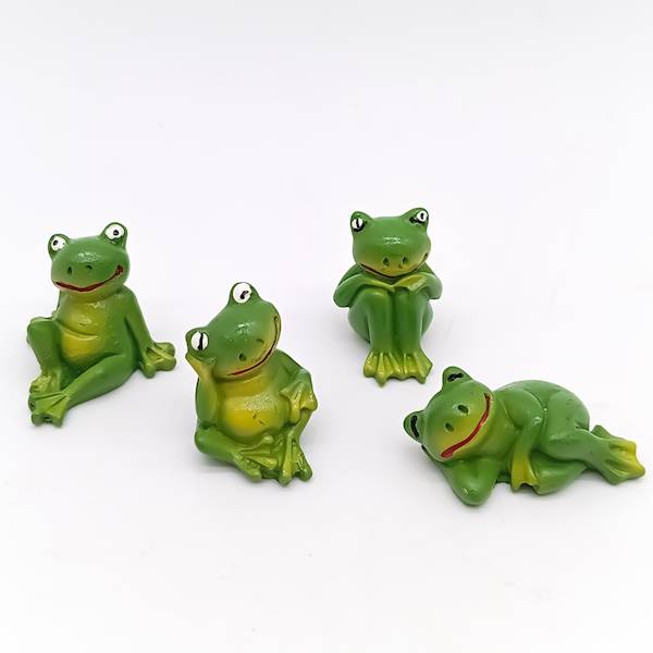 Żabki leżące 3,5cm x 4,5 cm, x 2,5cm op. 4 szt.