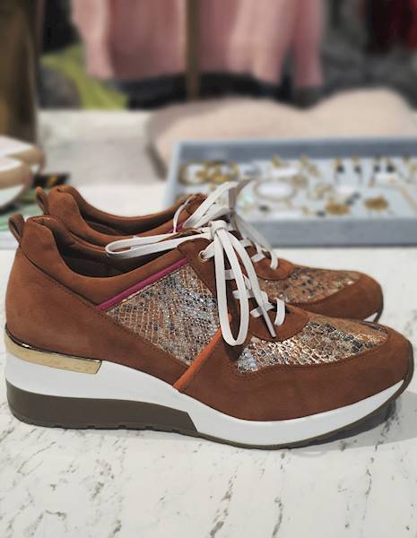 SNEAKERSY 19811 SNAKE CAMEL POSH! R.40