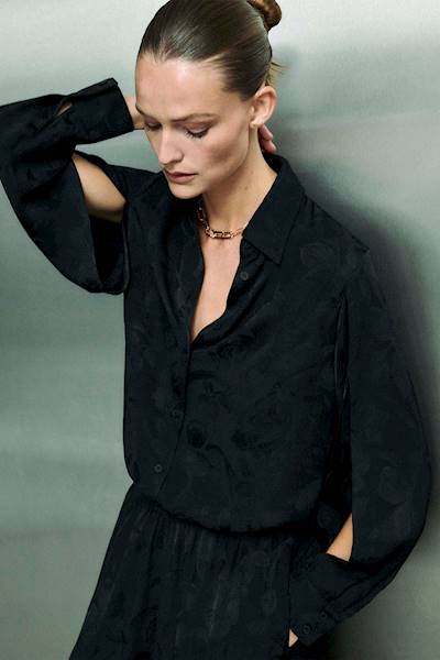 KOSZULA Z WISKOZY CHLOE BLACK ECHO