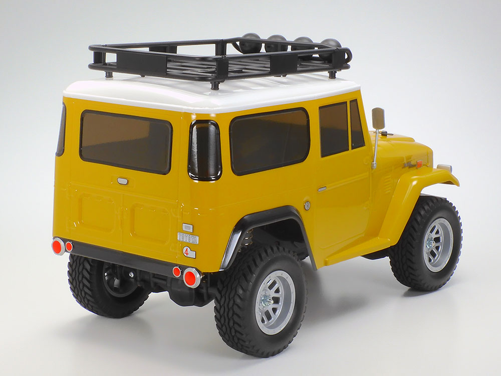 Tamiya 47490 CC-02 Toyota Land Cruiser Yellow Painted Body