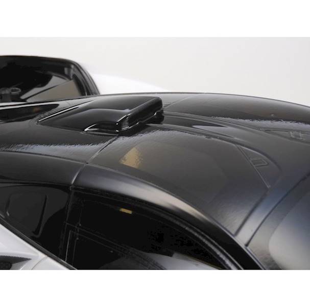 Tamiya 58711 TT-02 McLaren RC