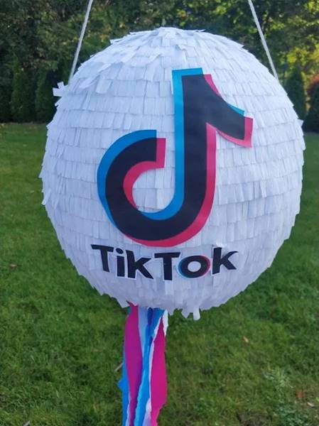 Piniaty kula obwód 90cm różne wzory