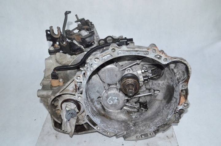 Skrzynia biegów KIA Carens III 2.0 CRDI 113 KM 06-12r.  S820JC 