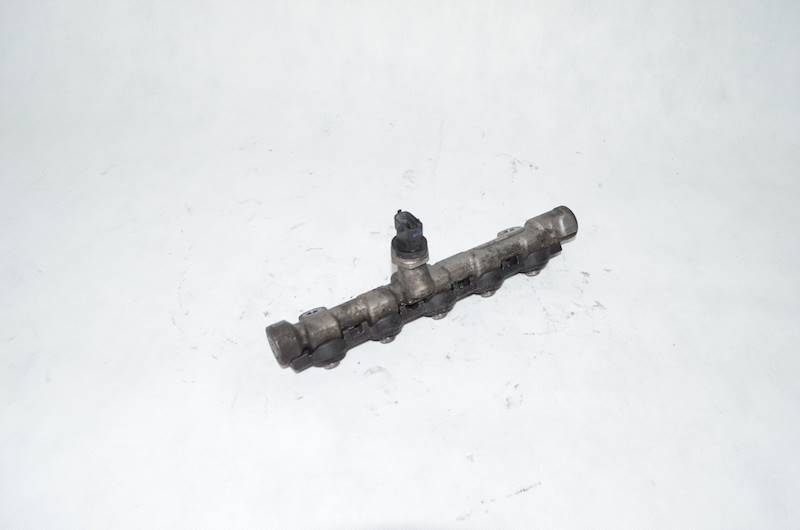 Listwa wtryskowa Renault Master 2.3 DCI + CZUJNIK H8200912225 0445214258