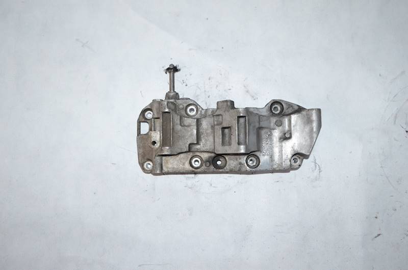 Łapa alternatora BMW E90 F10 F25 X5 2.0 D N47D20A