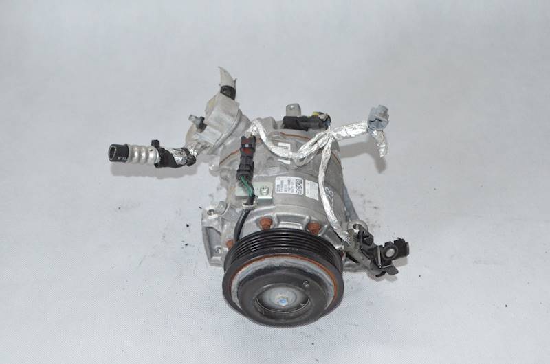 Sprężarka klimatyzacji Opel Insignia B Chevrolet Malibu 1.5 TURBO FB8 LFV