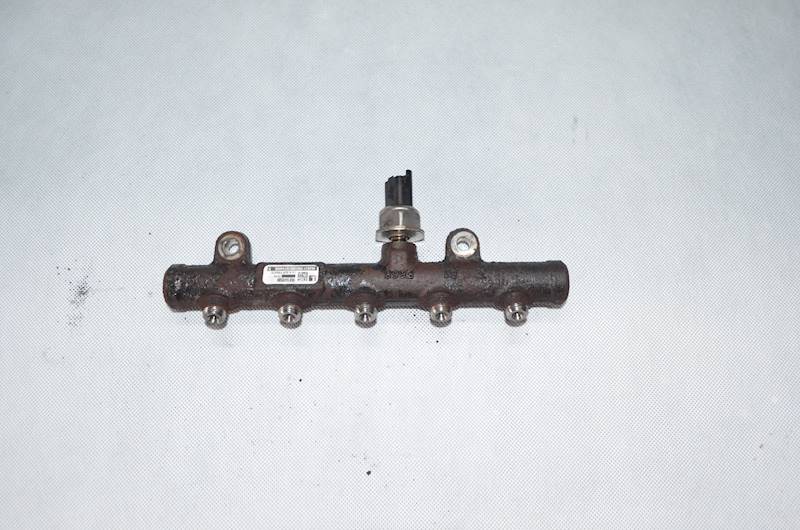 Listwa wtryskowa Peugeot 407 607 2.0 HDI CZUJNIK